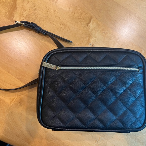 Itzy Ritzy Double Take Diaper Crossbody - Retired - Picture 2 of 6